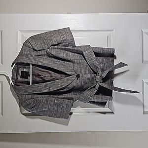 The Limited Gray Short-Sleeve Tie-Waist Blazer